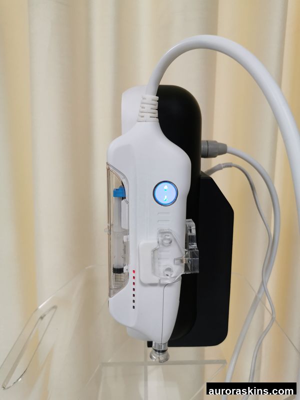 In Stock ! Portable Hello Face 2 No-needle Messo Gun Aqua Peeling Facial Care Machine Water Deep Facial Care Device